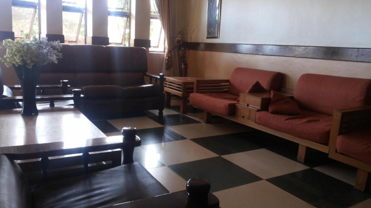 Palema Crown Hotel Gulu Екстер'єр фото