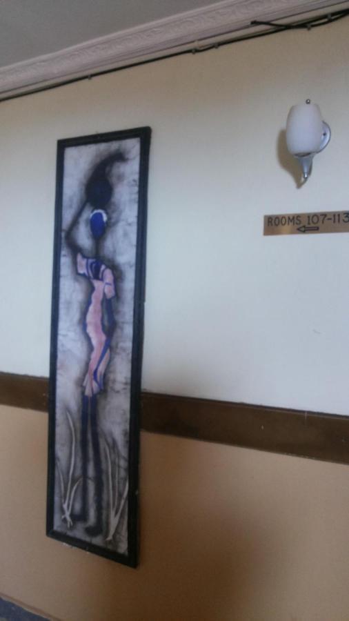 Palema Crown Hotel Gulu Екстер'єр фото