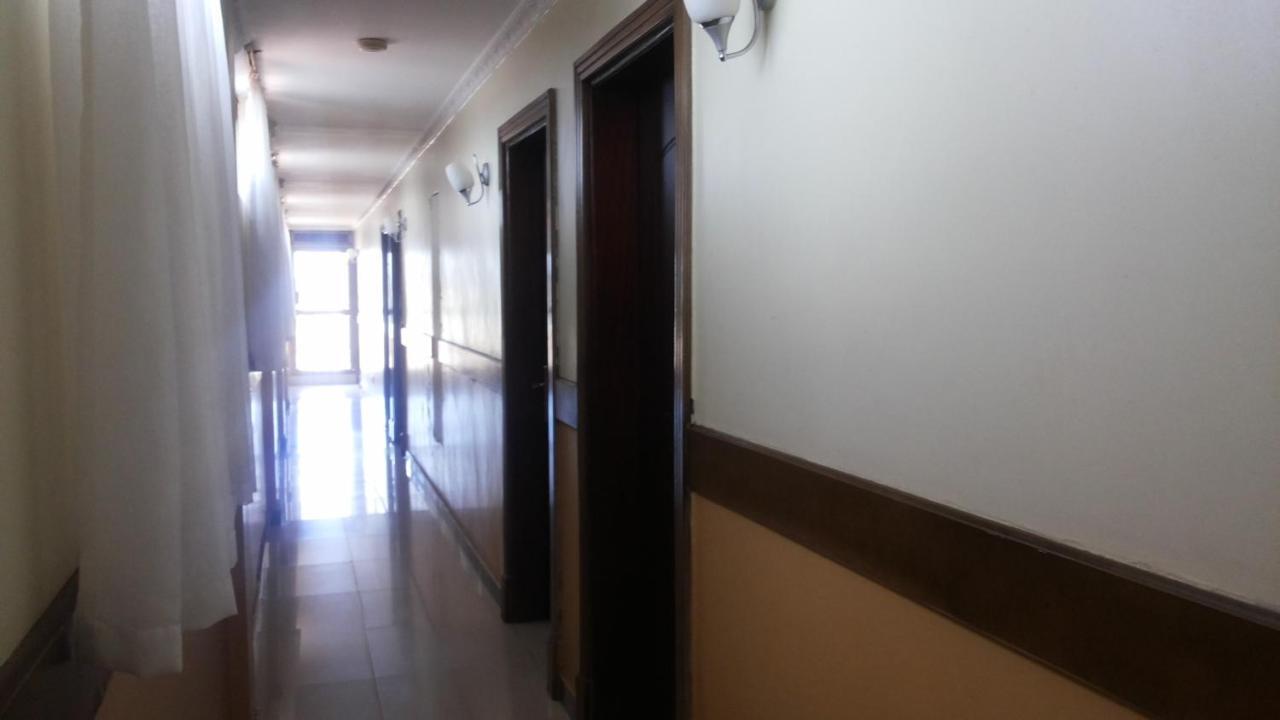 Palema Crown Hotel Gulu Екстер'єр фото