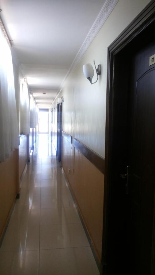 Palema Crown Hotel Gulu Екстер'єр фото
