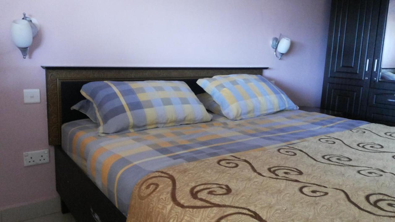 Palema Crown Hotel Gulu Екстер'єр фото