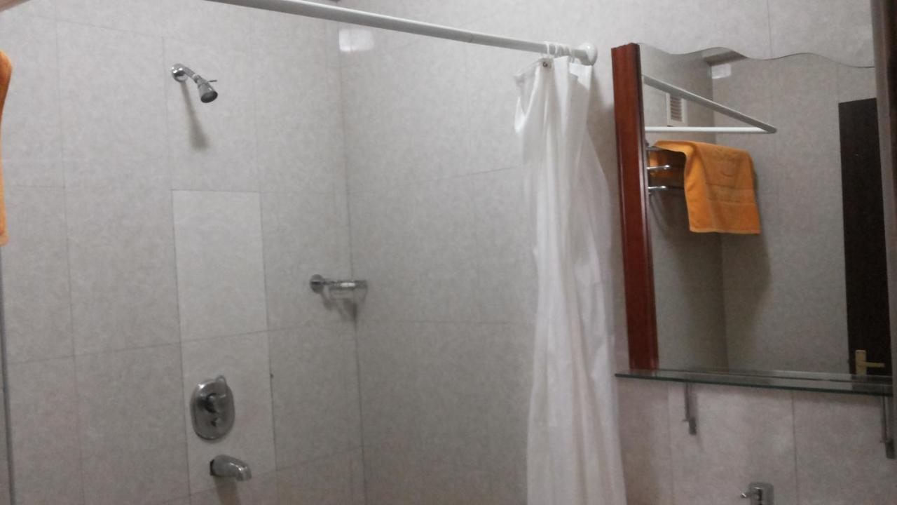 Palema Crown Hotel Gulu Екстер'єр фото